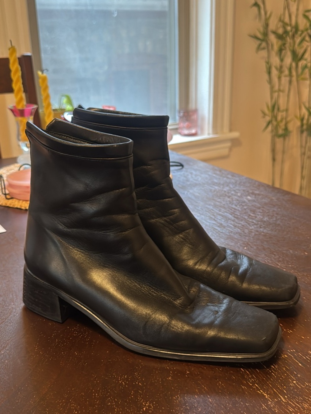 Stuart Weitzman vtg black square toe boots